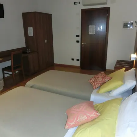 Hotel C25 Ponzano Veneto Exterior photo