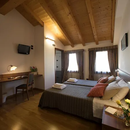 Hotel C25 Ponzano Veneto Exterior photo